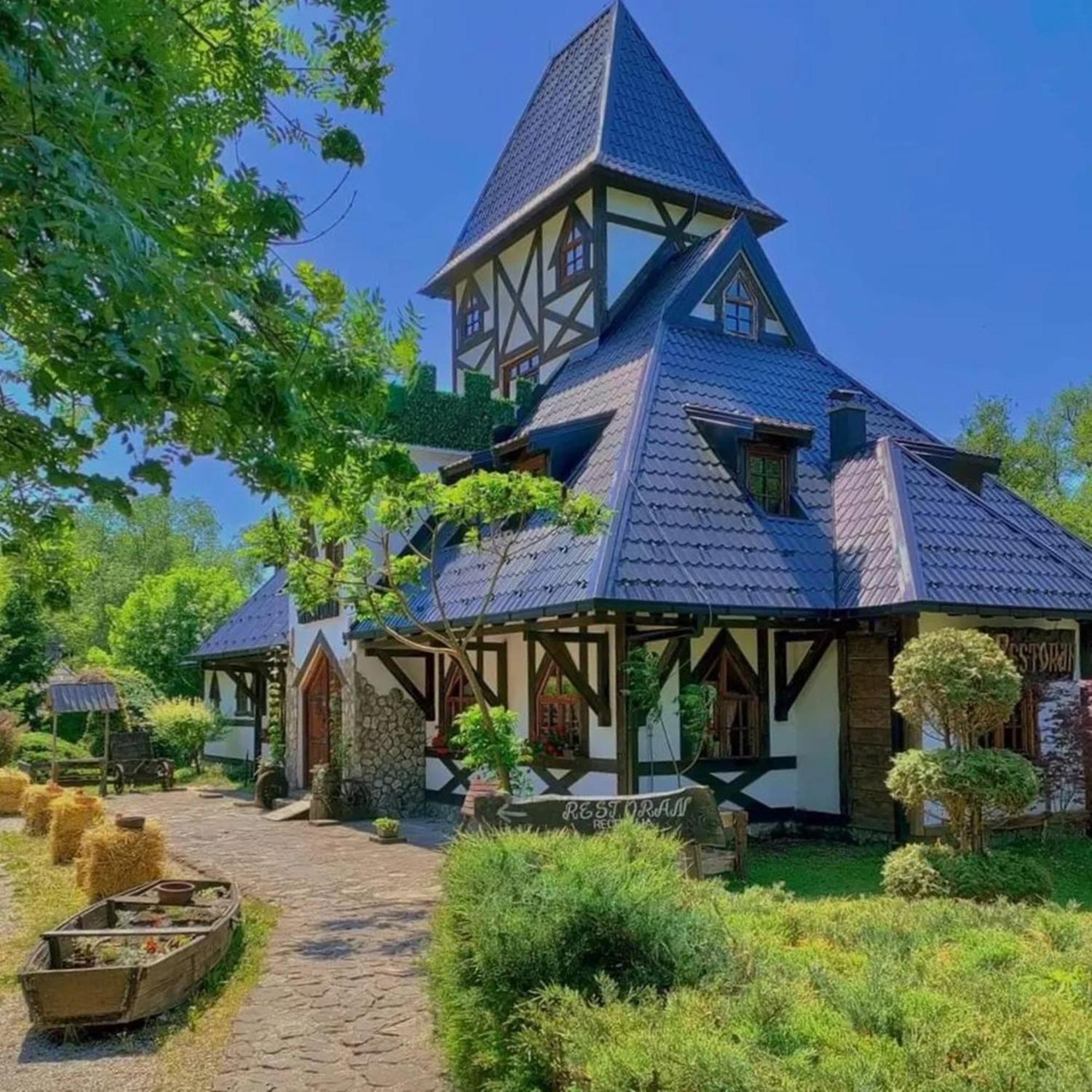 Hotel Kraljevsko Selo Kotromanicevo Doboj Esterno foto