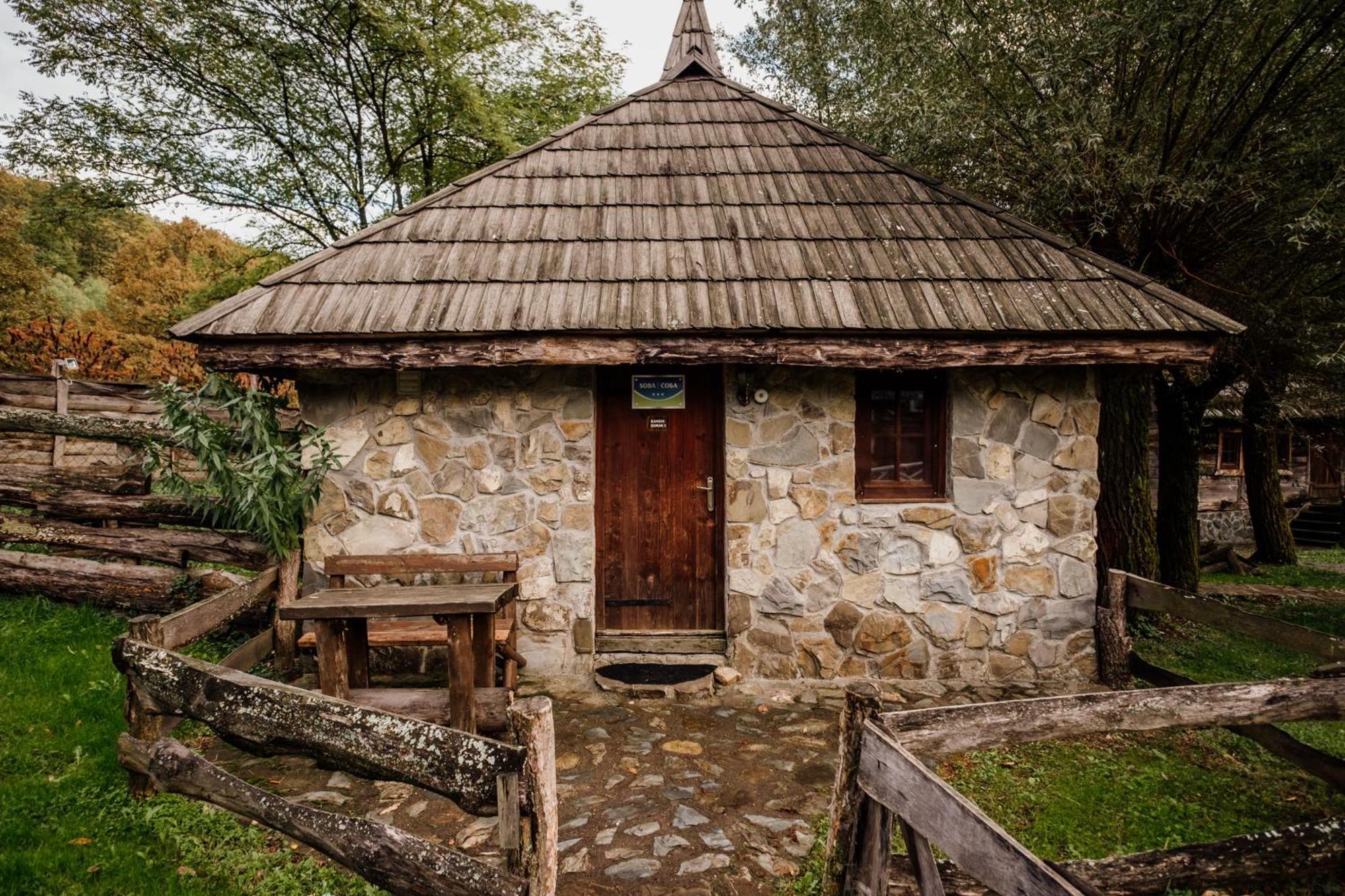 Hotel Kraljevsko Selo Kotromanicevo Doboj Camera foto