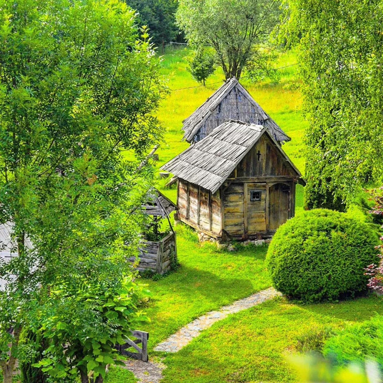 Hotel Kraljevsko Selo Kotromanicevo Doboj Esterno foto